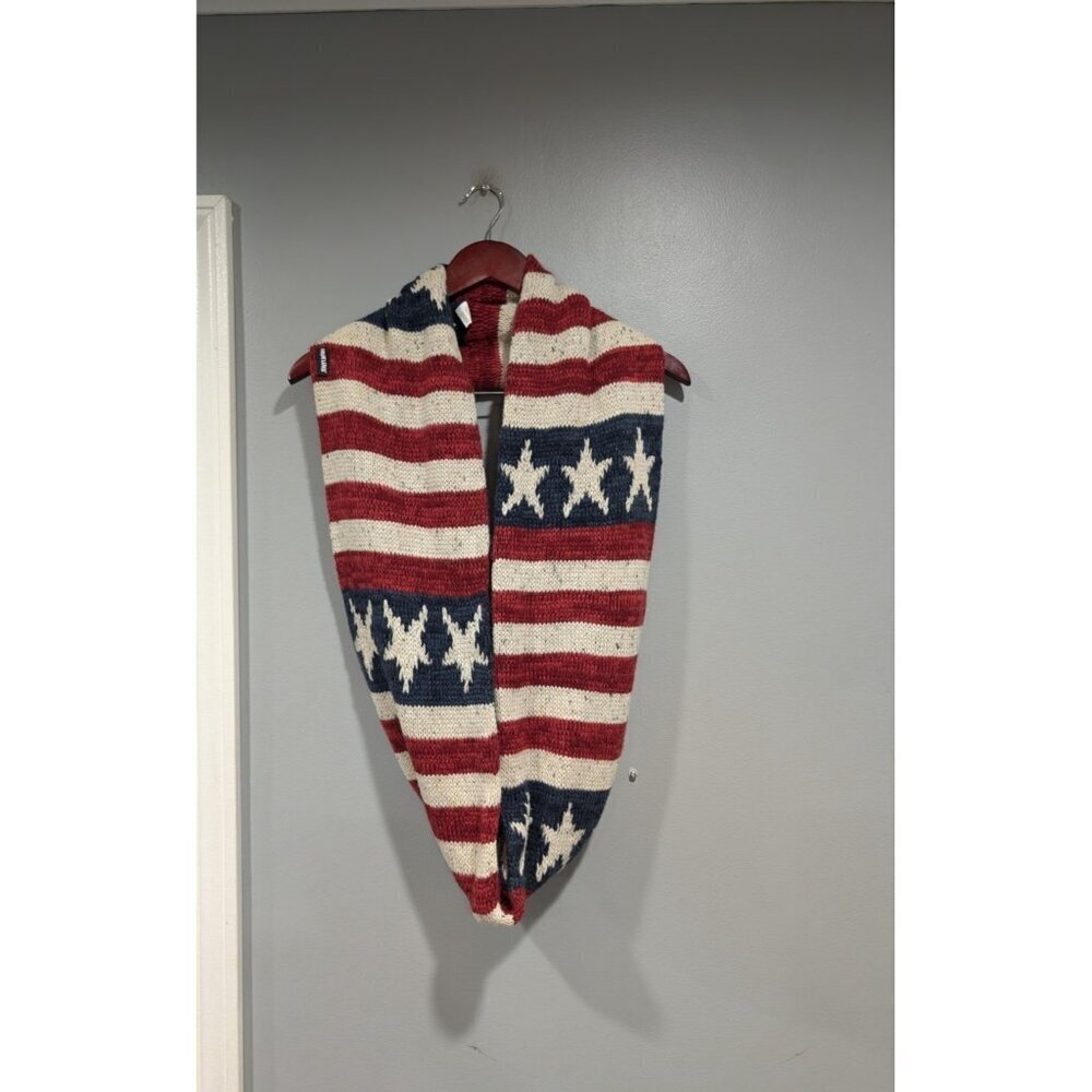 MUKLUKS American Flag Infinity Sweater Scarf Red Blue Stars Stripe Patriotic